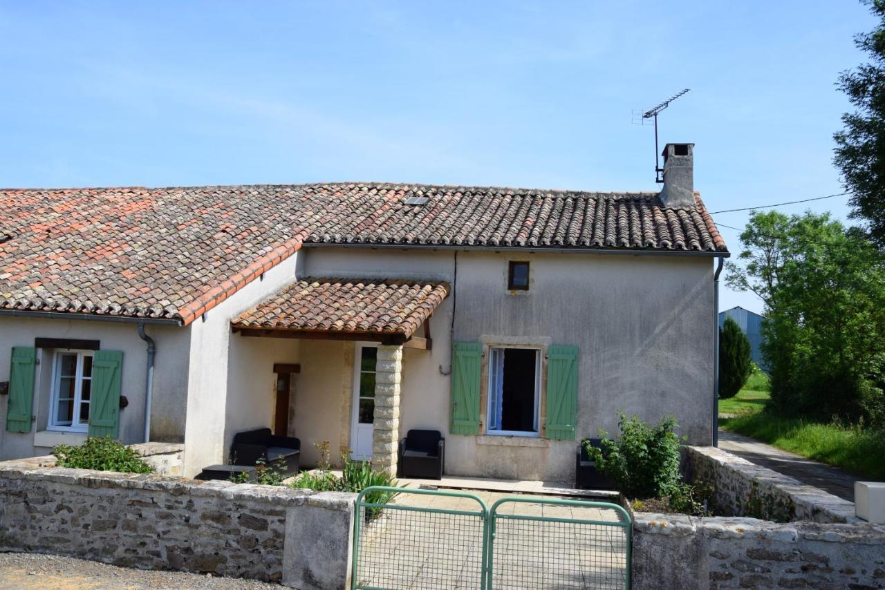 Maison Charismatique A Saint-Germier Avec Jardin Cloture. Exterior photo